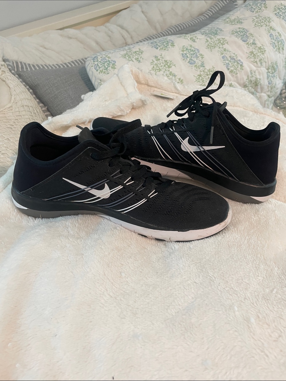 Nike Black and White Athletic Cross-Training Shoes